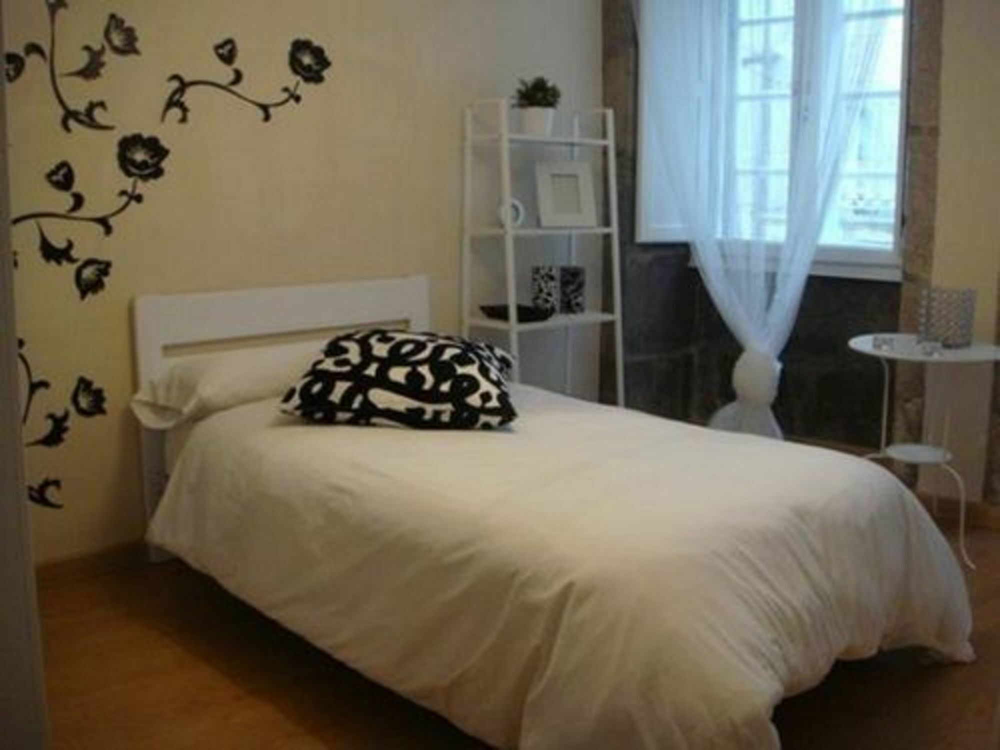 Santiago De Compostela 100068 4 Bedroom Apartment By Mo Rentals Екстериор снимка